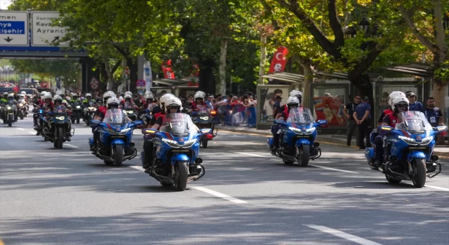 Ankara’da 30 Ağustos Zafer Bayramı dolayısıyla resmi geçit töreni düzenlendi