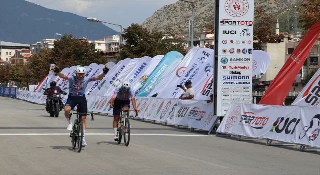 Uluslararası Kurtuluş Yolu Bisiklet Turu’nda sporcular Amasya’ya ulaştı