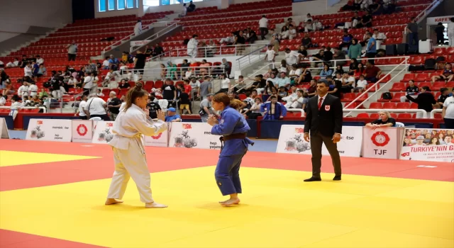 20. Karadeniz Judo Turnuvası sona erdi