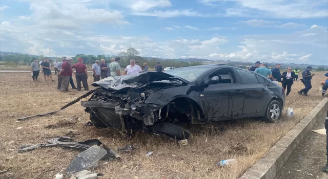 Sakarya’da iki otomobilin çarpıştığı kazada 1 kişi öldü, 1 kişi yaralandı