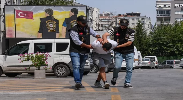 GÜNCELLEME 2 İzmir’de 2 kişiyi öldürüp bir kişiyi ağır yaralayan sanık adliyede