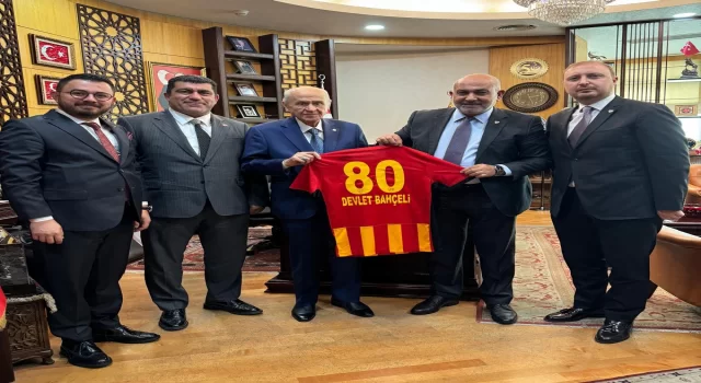 MHP Genel Başkanı Bahçeli, Bellona Kayserispor Başkanı Çamlı’yı kabul etti 