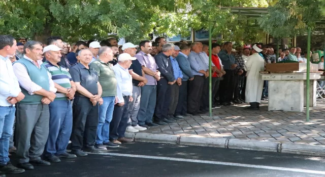 Niğde’de baraj gölünde cesetleri bulunan baba ve kızı toprağa verildi