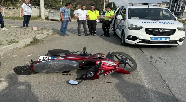 Düzce’de 2 motosikletin çarpıştığı kazada sürücüler ağır yaralandı