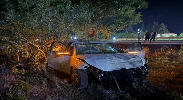 Afyonkarahisar’da iki araba çarpıştı, 2 kardeş öldü, 3 kişi yaralandı