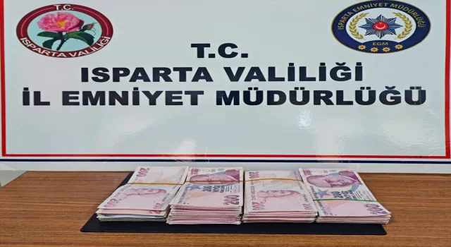 Isparta’da emeklinin maaşını çalan kapkaççıyı bankanın güvenlik görevlisi yakalattı