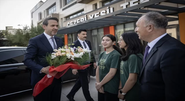 Bakan Bayraktar, Cezeri Yeşil Teknoloji Mesleki ve Teknik Anadolu Lisesi’nde konuştu: