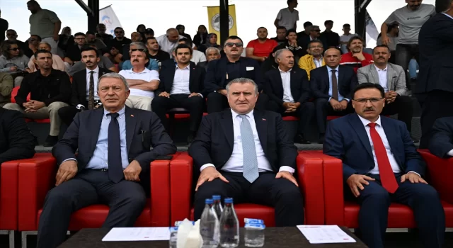 Bakan Bak, Erciyes Yüksek İrtifa Kamp Merkezi Tanıtım Töreni’nde konuştu: