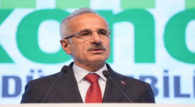 Bakan Uraloğlu, Sürdürülebilir Ulaştırma ve Akıllı Altyapı Sistemleri Zirvesi’nde konuştu: