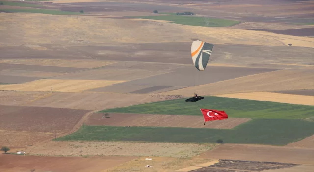 Gaziantep’te Yamaç Paraşütü Festivali devam ediyor