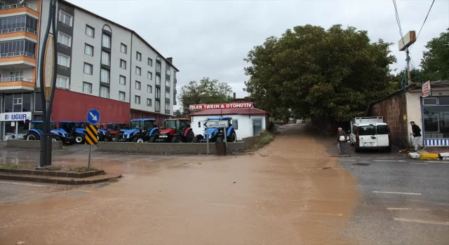 Bitlis’te şiddetli sağanak, sel ve taşkınlara yol açtı