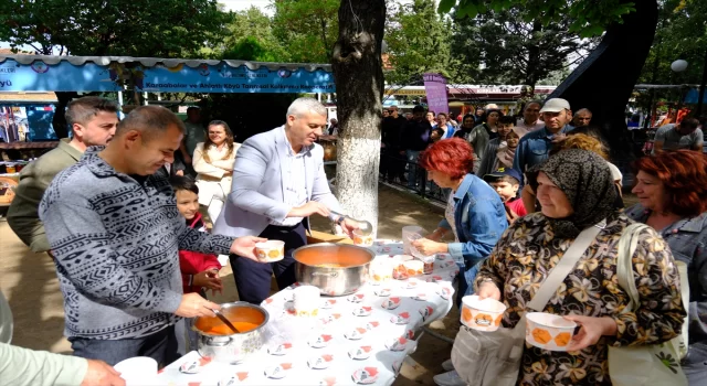 Kırklareli’nde köylü kadınlar yöresel lezzetlerini tanıttı