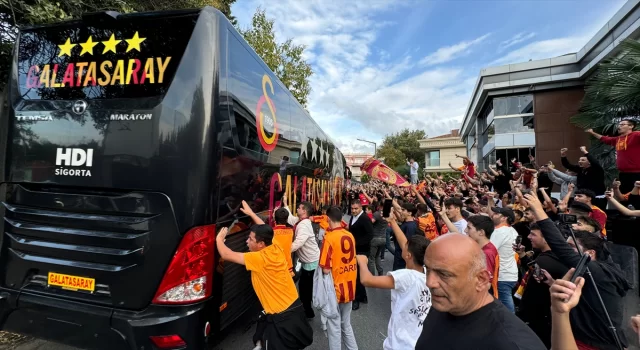 Galatasaray, Fenerbahçe ile yapacağı maç için Kadıköy’e hareket etti