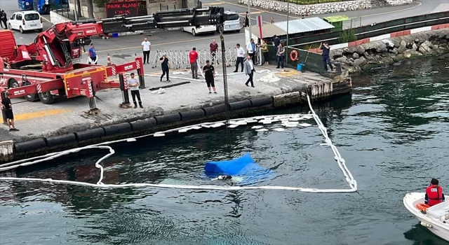 Kocaeli’de freni boşalan tırın denize düşmesi güvenlik kamerasında