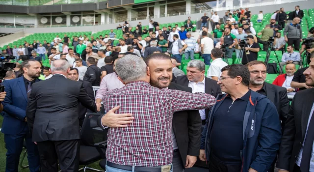 Sakaryaspor’da başkanlığa Cumhur Genç seçildi