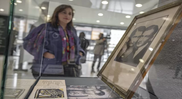 Bakan Ersoy, ”Tutkulu İki Yürek: Bedri Rahmi Eyüboğlu Eren Eyüboğlu Sergisi”ni ziyaret etti