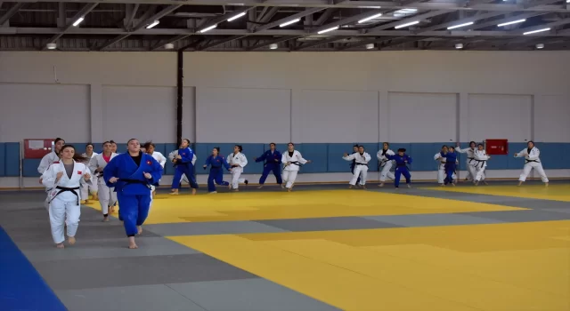 Genç Kadın Judo Milli Takımı, Tacikistan’daki dünya şampiyonasının hazırlıklarını sürdürüyor