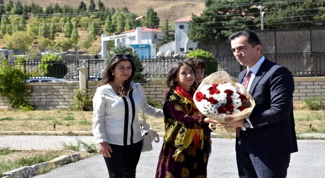 Bitlis Valiliğine atanan Ahmet Karakaya görevine başladı