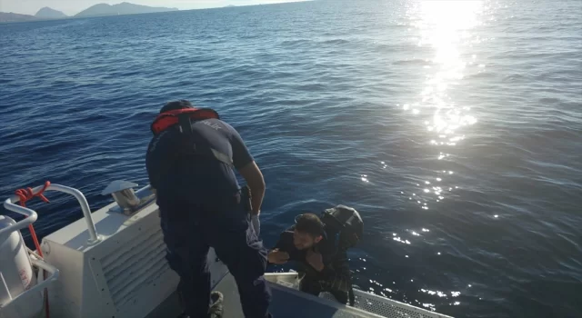 Bodrum’da yüzerek yurt dışına geçmeye personel düzensiz göçmen yakalandı