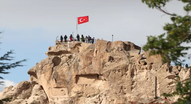 Kapadokya’yı, Uçhisar Kalesi’nin zirvesinden ocakeylül dönemi yaklaşık 211 bin turist izledi