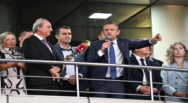 CHP Genel Başkanı Özgür Özel, Kepez’de vatandaşlarla buluştu: