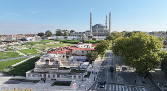 Edirne’deki Havlucular Hanı ve Mezit Bey Hamamı’nda restorasyon çalışmaları sürüyor