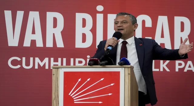 CHP Genel Başkanı Özel, İstanbul’da toplu üye katılım töreninde konuştu: