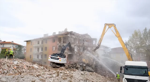 İstanbul’daki Güneş Sitesi, ”Yarısı Bizden” ile yenileniyor