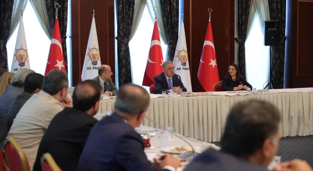 AK Parti’nin ”Yeni Anayasa Çalıştayı” başladı