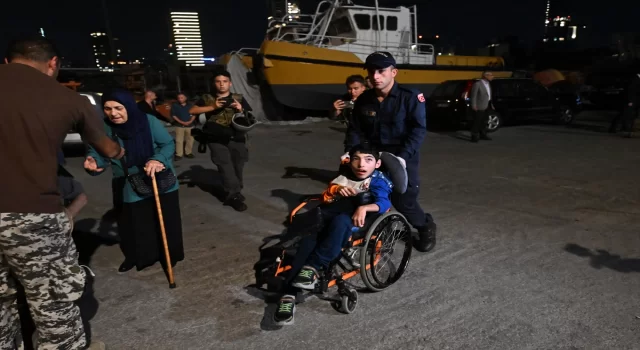 Türkiye, İsrail’in saldırısı altındaki Lübnan’dan sivillerin tahliyesine başladı