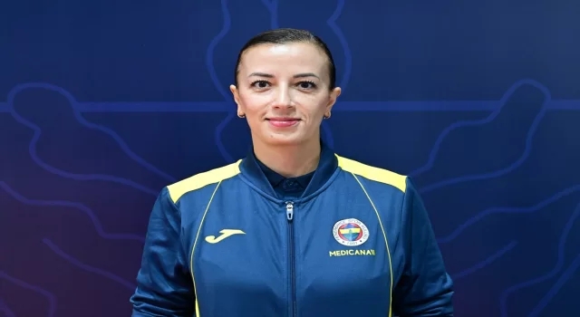 Pelin Çelik, görevlerini layıkıyla yapmaya çalışıyor