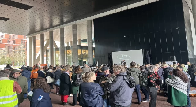 Hollanda’da memurlar, Gazze’deki soykırımı ve Hollanda hükümetini protesto etti