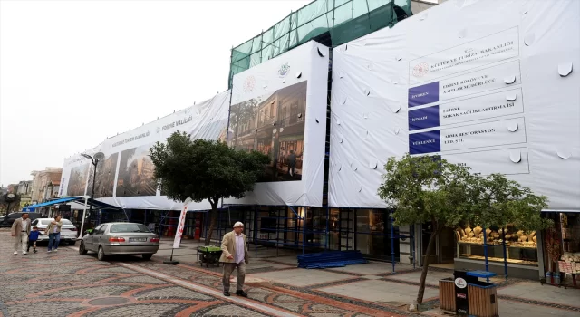 Edirne’nin merkezi Saraçlar Caddesi’ndeki ”sokak sağlıklaştırma” çalışmaları sürüyor