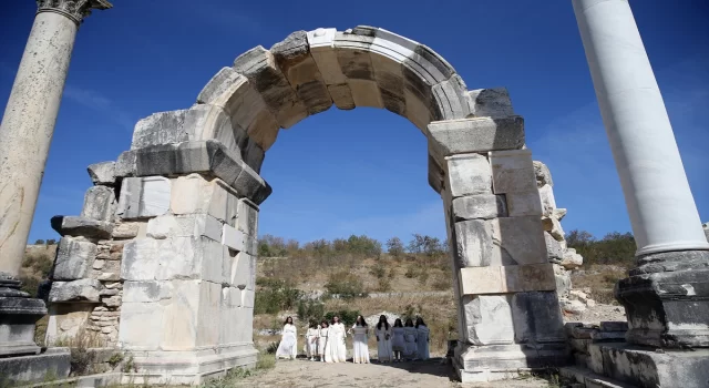 Stratonikeia Antik Kenti’nde anahtar taşıma töreni canlandırıldı