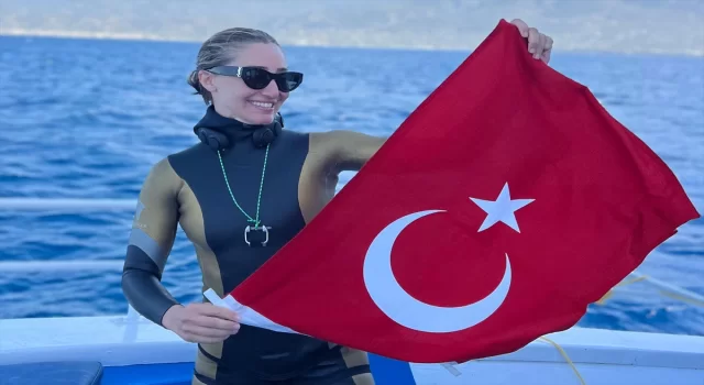 Şahika Ercümen, Serbest Dalış Dünya Şampiyonası’nda ikinci kez Türkiye rekoru kırdı