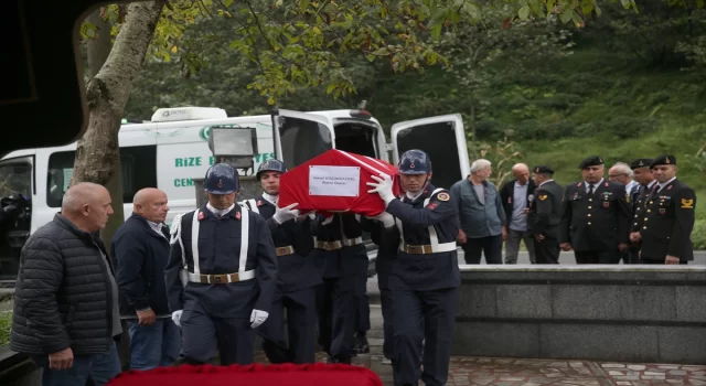 Rize’de trafik kazasında hayatını kaybeden Kıbrıs gazisi son yolculuğuna uğurlandı