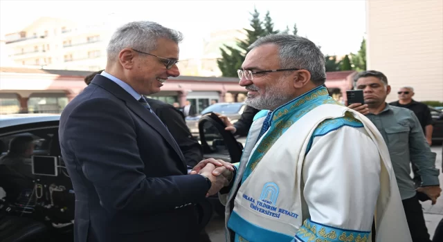 Sağlık Bakanı Memişoğlu, AYBÜ akademik yılı açılış töreninde konuştu: