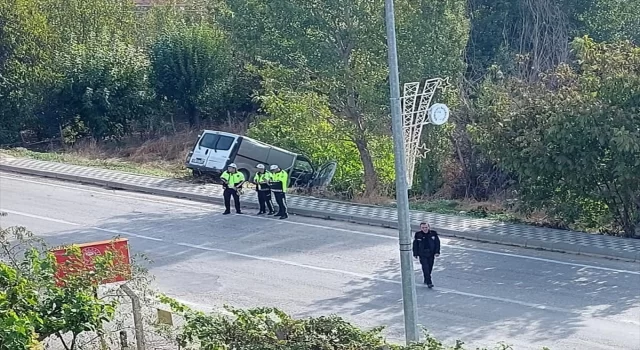 Bilecik’te panelvanın devrildiği kazada 1 kişi öldü, 1 kişi yaralandı