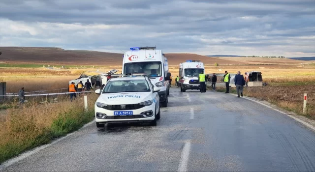 GÜNCELLEME Çorum’da minibüsle tankerin çarpışması sonucu 1 kişi öldü, 18 kişi yaralandı