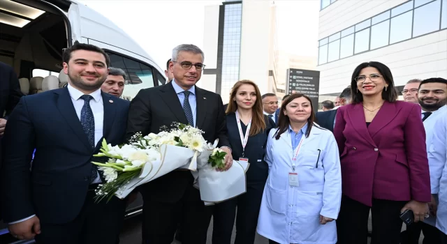 Sağlık Bakanı Memişoğlu, Gaziantep Şehir Hastanesini ziyaret etti: