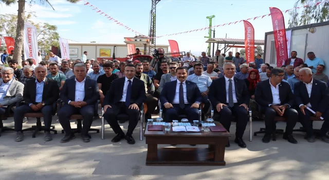 Hatay’da depremzede üreticilere güneş paneliyle güç kaynağı seti dağıtıldı