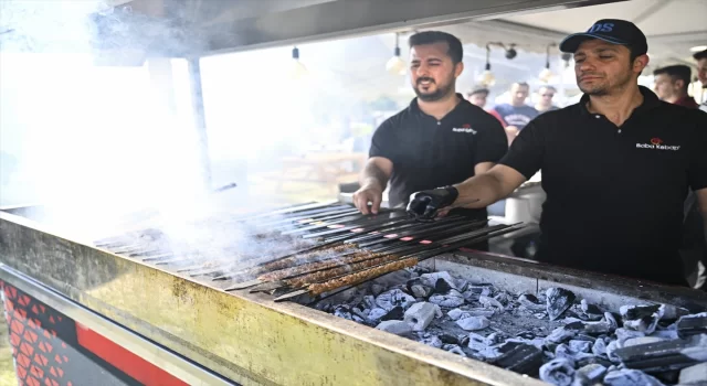 8. Uluslararası Adana Lezzet Festivali sürüyor