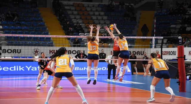 Voleybol: Vodafone Sultanlar Ligi