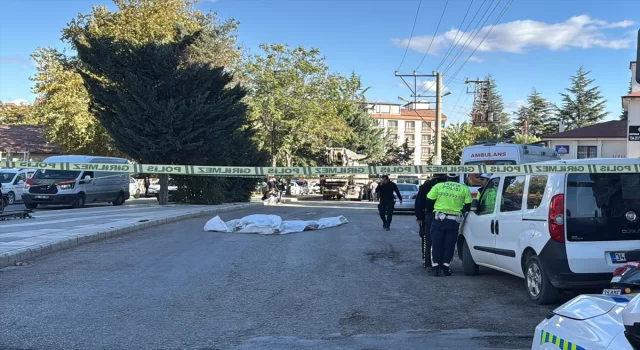 Elazığ’da beton pompasının çarptığı yaya öldü