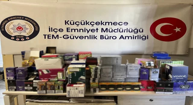 Küçükçekmece’de minibüsle kaçak ürün taşıyan 2 şüpheli yakalandı