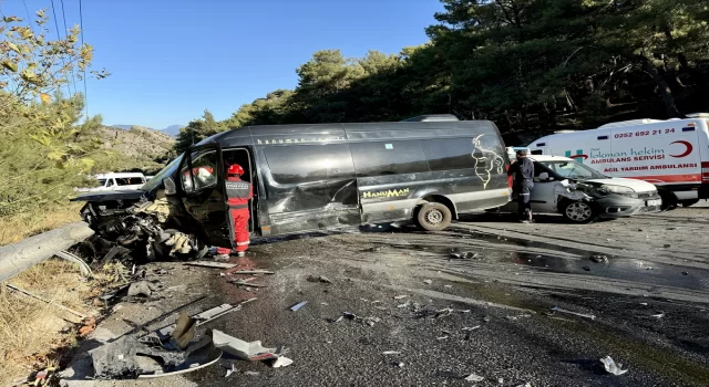 Fethiye’de zincirleme trafik kazasında 5 kişi yaralandı