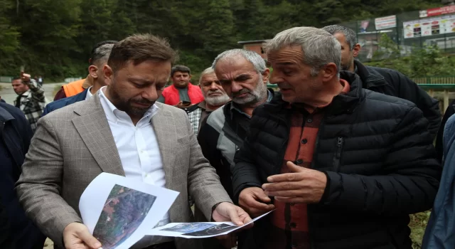 AK Parti Rize Milletvekili Avcı, heyelan yaşanan köyde incelemelerde bulundu