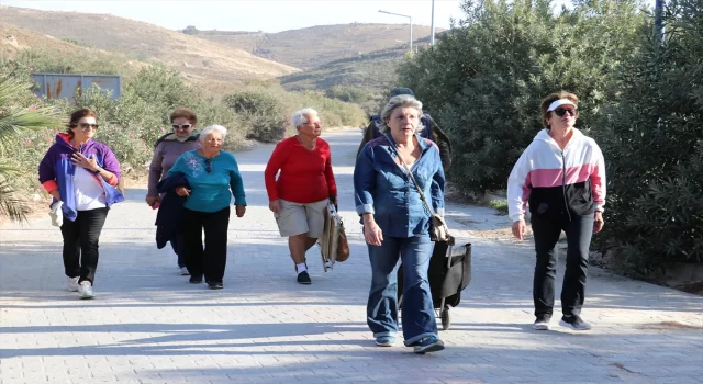 İzmir’de mahalle sakinleri çektikleri video ile ulaşım sorunlarına dikkati çekti