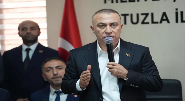 MHP’li Yönter, partisinin Tuzla İlçe Başkanlığını ziyaret etti: