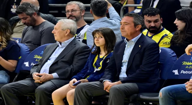 Ali Koç ile Aziz Yıldırım, Fenerbahçe BekoPartizan maçını birlikte izledi